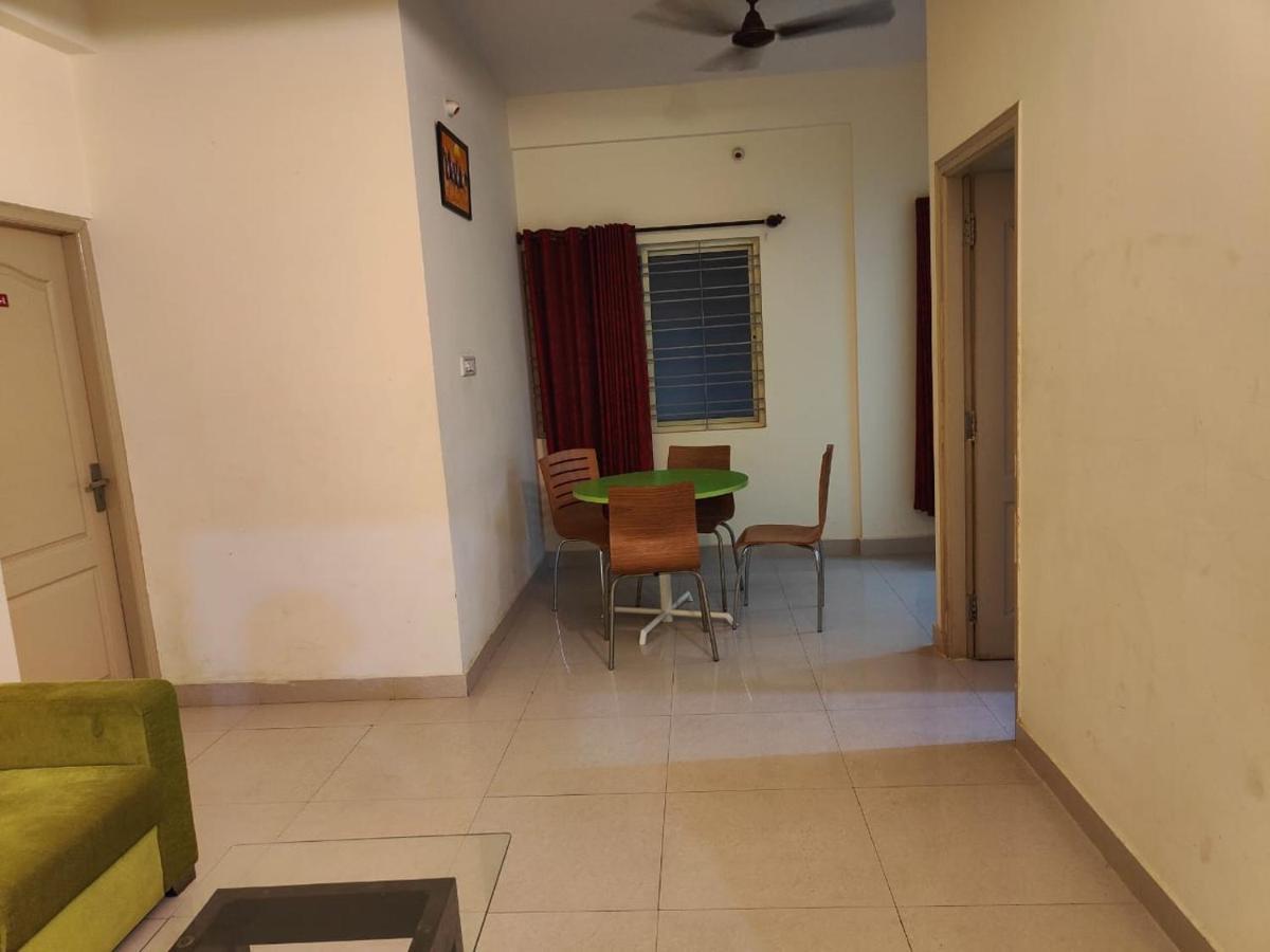 Pristine Inn Manyata Bengaluru Kültér fotó