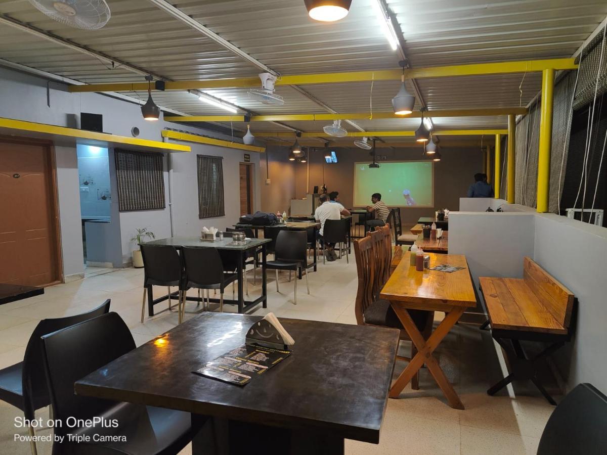 Pristine Inn Manyata Bengaluru Kültér fotó